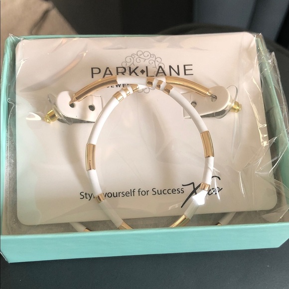 Park Lane Jewelry - Park Lane Bali Earrings NIB